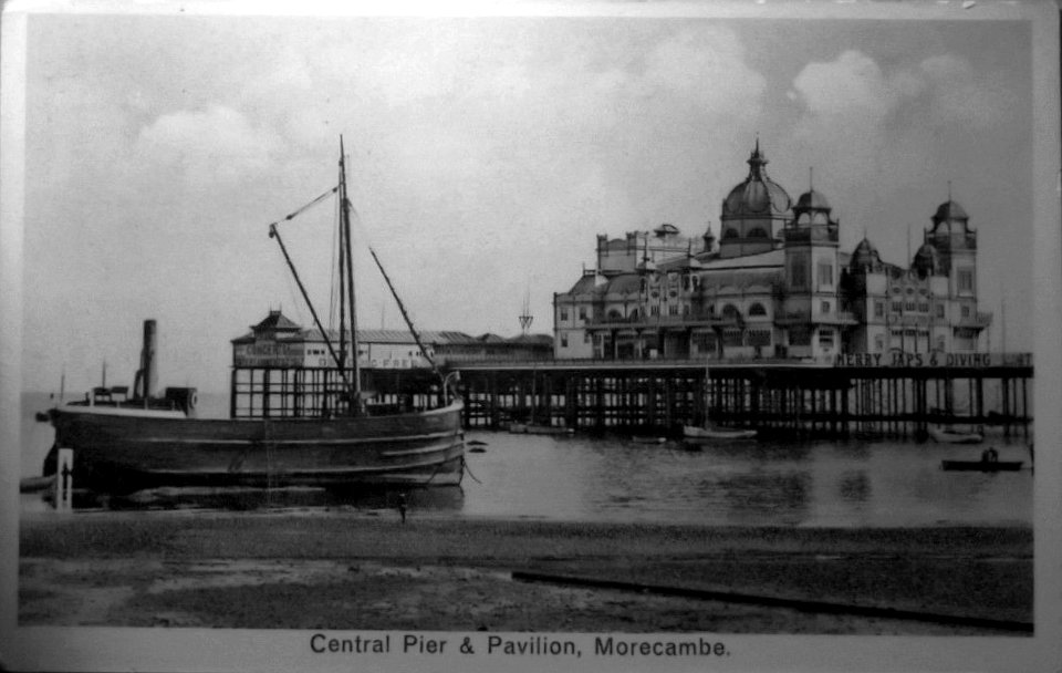 Morecambe central pier misc2878