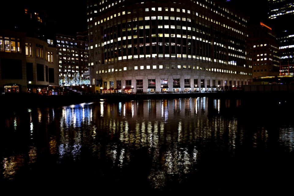 Canary Wharf at night