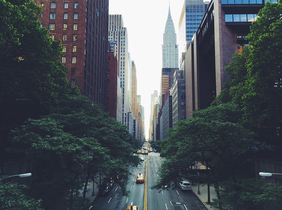 Street view skyscraper