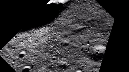 Apollo 11 - Die ursprünglich vorgesehene Landestelle ist mit Steinen und Felsen übersät