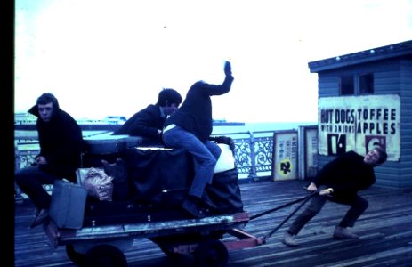 central pier Falcons band lugging kit to play