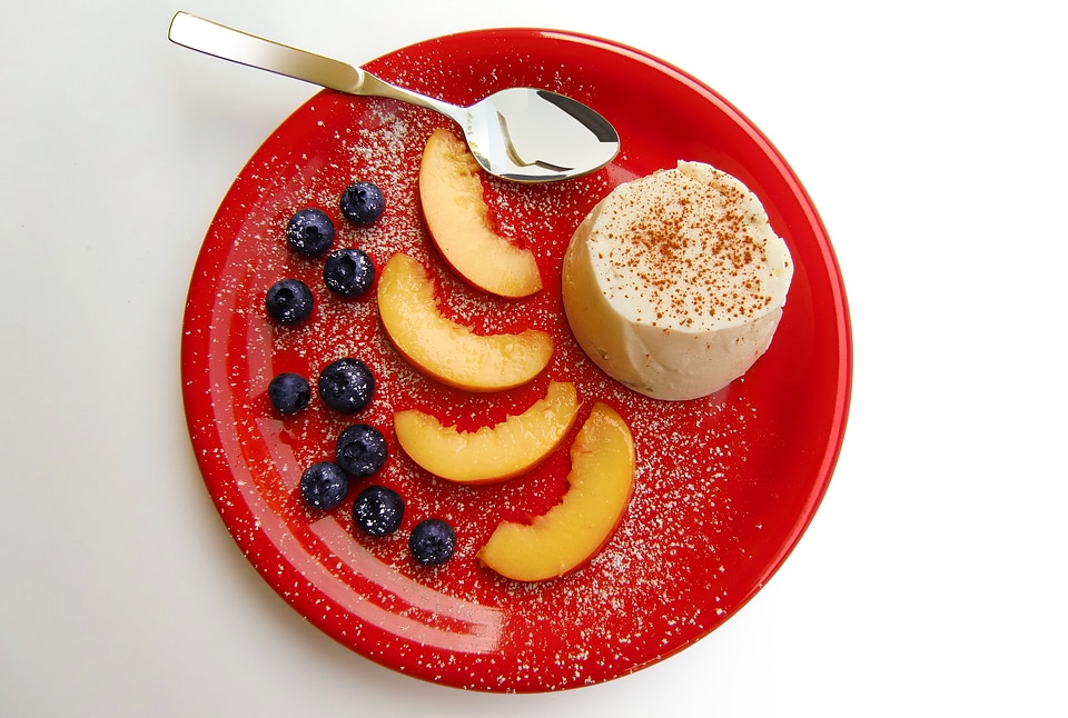 Cream blueberries peach
