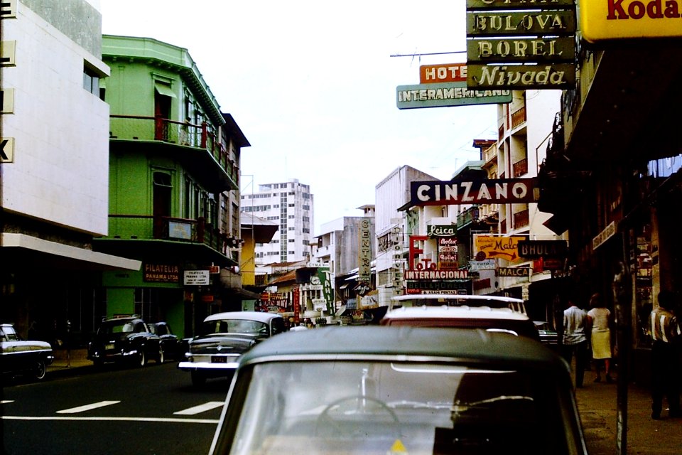 Avenida Central. Panama City