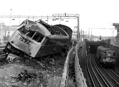 Willesden Junction train crash photo
