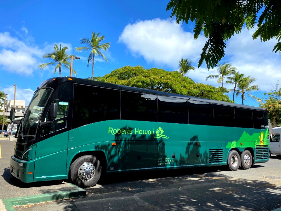 2020 Roberts Hawaii MCI J4500 Motorcoach