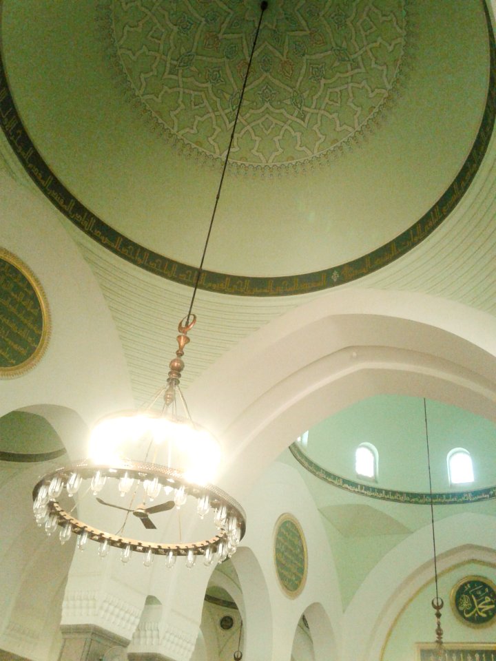 A lustre in Masjid al-Quba