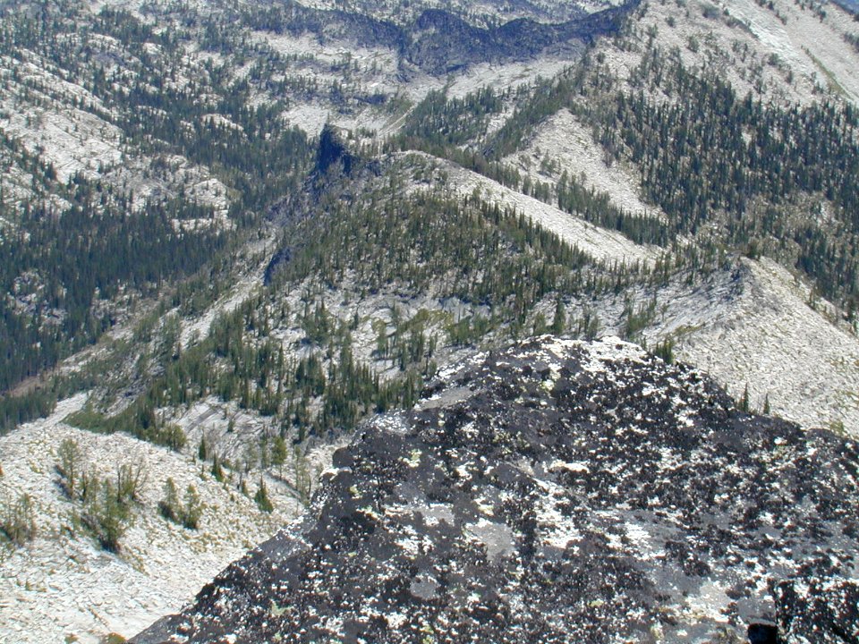 16 nonplot mtnscene61 06062002090101