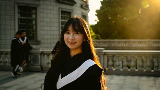 畢業生 graduate