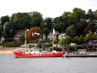 Hamburg an der Elbe photo