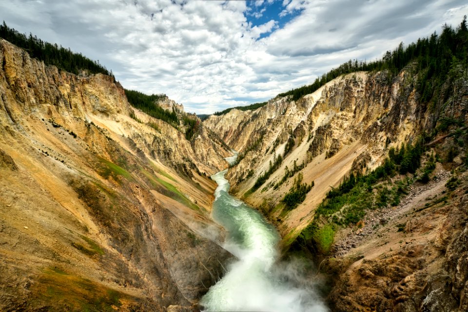 Yellowstone Canyon photo