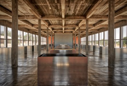 100 untitled works in mill aluminum, 1982-1986, Marfa TX