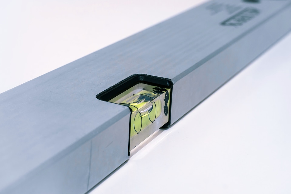 Horizontal tool silver