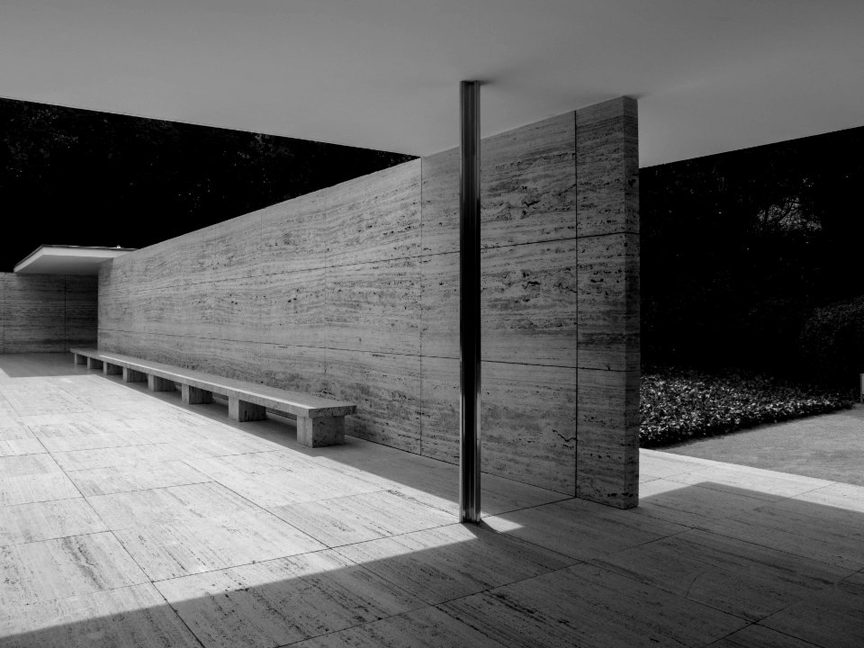 Barcelona - Pavillion (Mies van der Rohe)