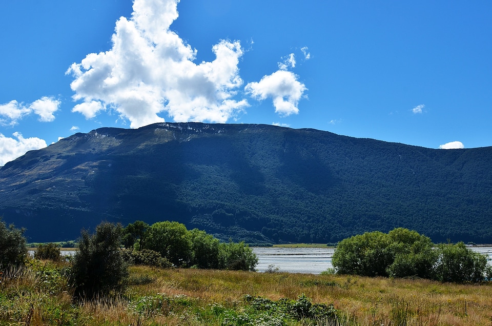 Lake blue sky the scenery