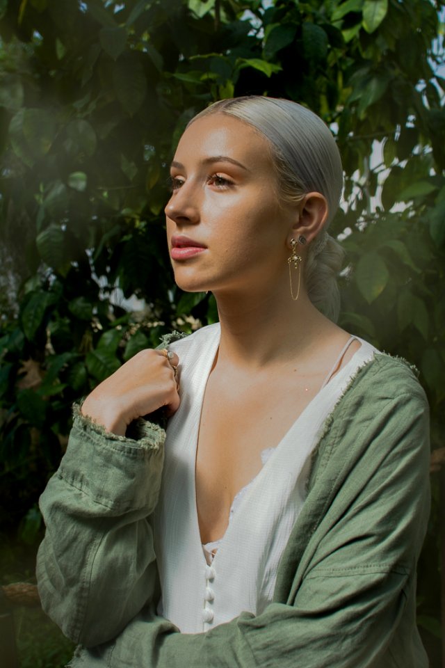 DSC 6905FB
