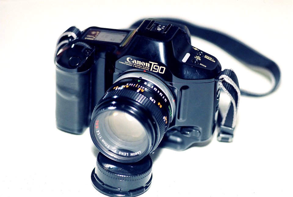 Canon T90 FD 50/1.4 1985