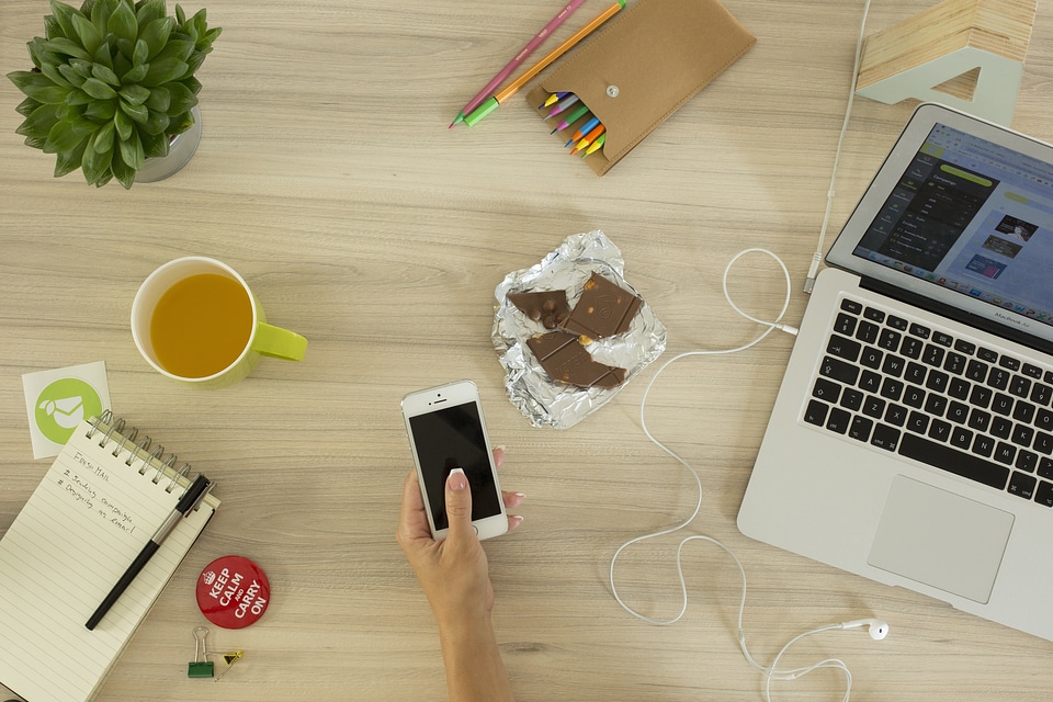 Desk notebook smart phone