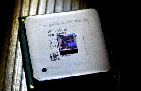 Nvidia GT218 die shot