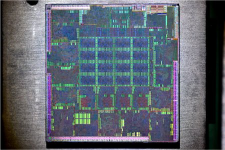 ATI R600 die shot