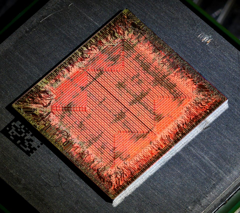 Nvidia NV40 top metal