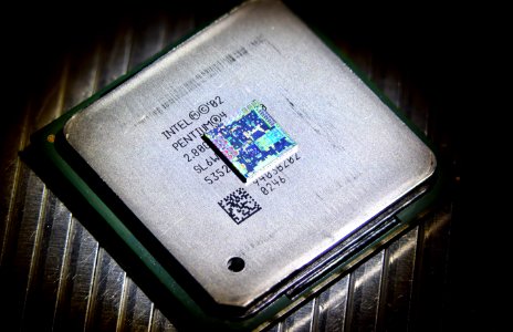 Nvidia GT218 die shot