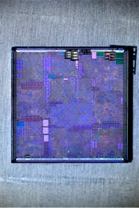 ATI R360 die shot