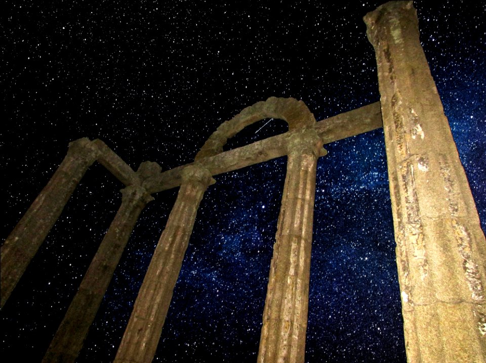 Talavera la Vieja. Los Mármoles. Pórtico romano de Augustobriga