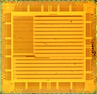 Altera MAX II die shot - top metal - stitched (5x)