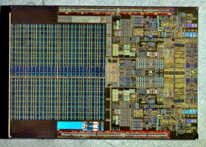Intel Wolfdale die shot (E8400) etched