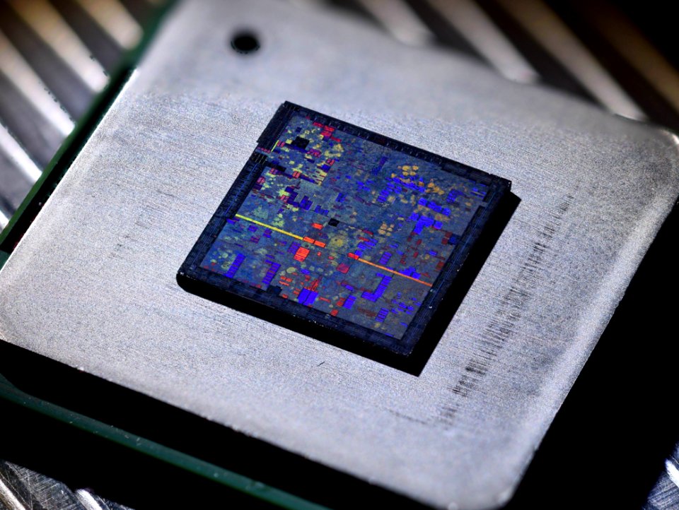 Nvidia G71 die shot