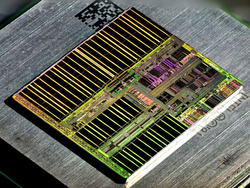HP PA-8700 die shot - etched