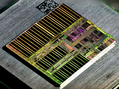 HP PA-8700 die shot - etched
