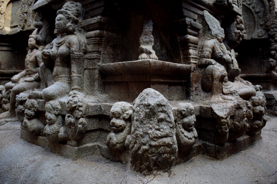Kalugumalai Vettuvan Koil