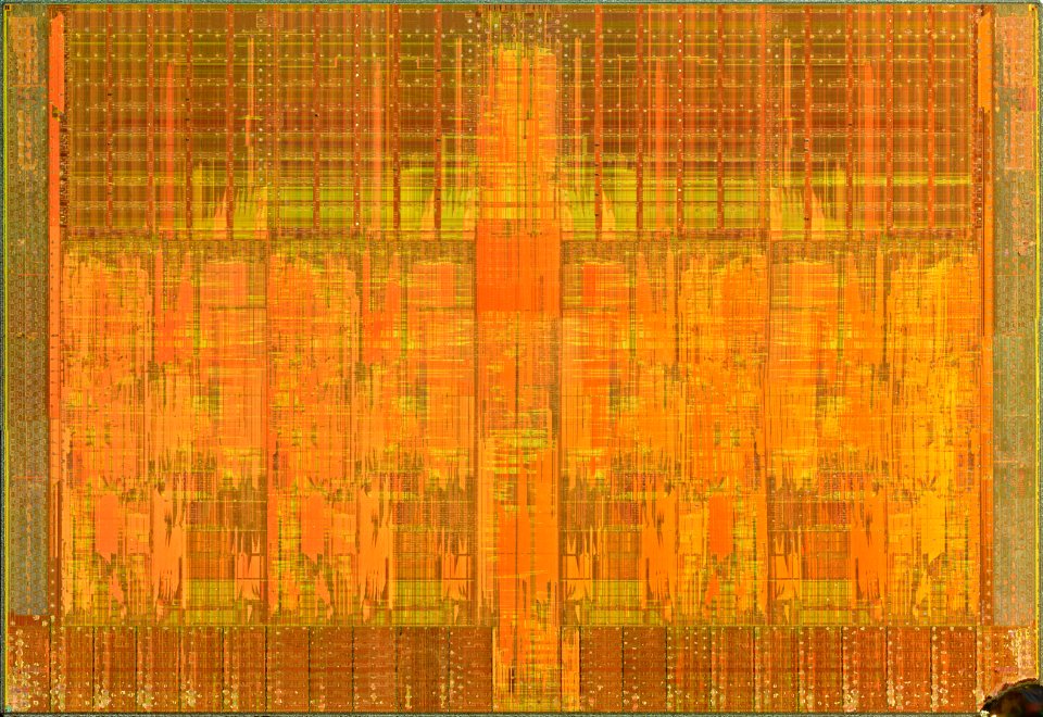 Intel Bloomfield / Gainestown die shot - top metal removed - external light - high res - stitched