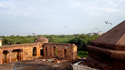 Sultangarhi tomb