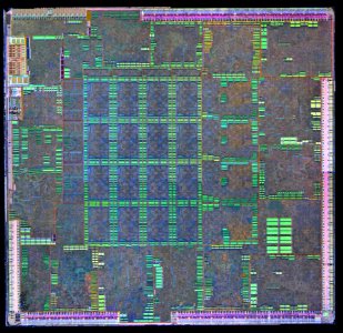 ATI R600 (Radeon HD 2900 XT / PRO / GT) die shot