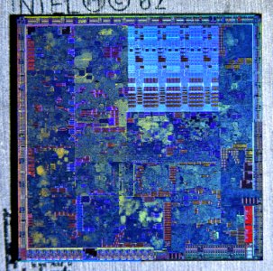 Nvidia G84 (GeForce 8600) die shot