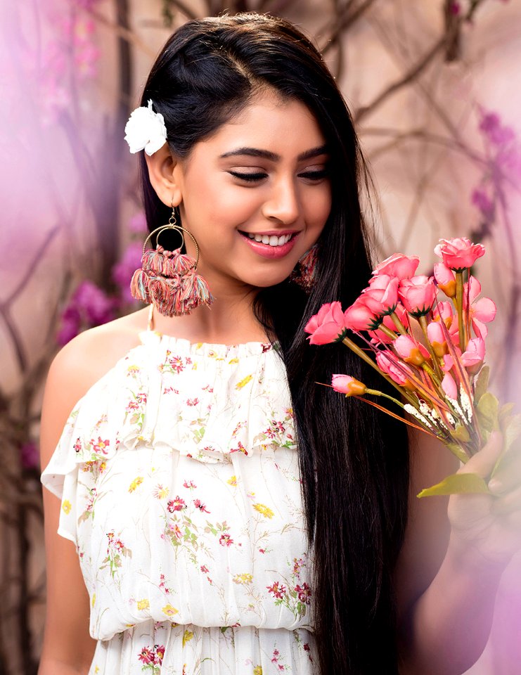 Niti Taylor clicked by Sajid Shahid