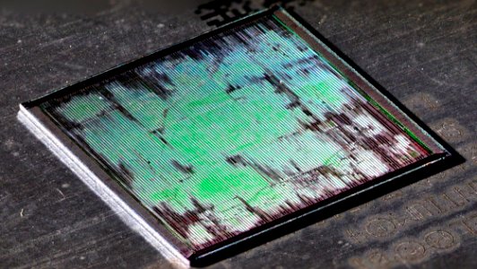 Nvidia NV28 die shot - top metal