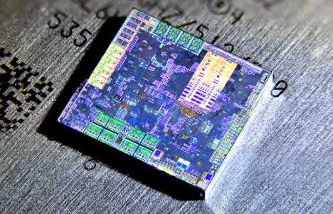 Nvidia GT218 die shot
