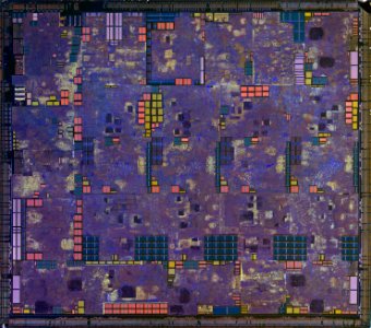 Nvidia NV40 die shot (high res - stitched)