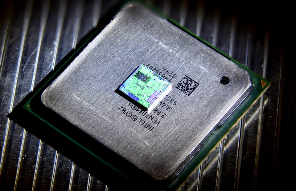 Nvidia GT218 die shot