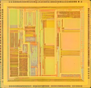 AMD AM29040 die shot - stitched (5x magnification) internal and external light