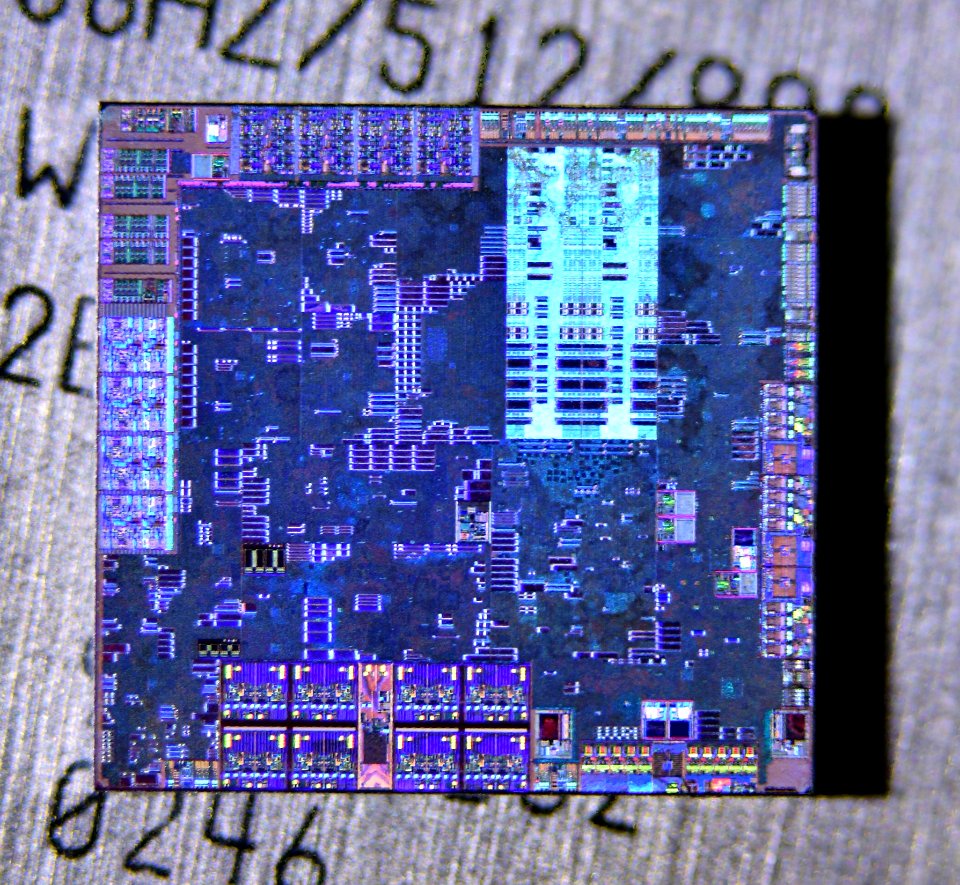 Nvidia GT218 die shot