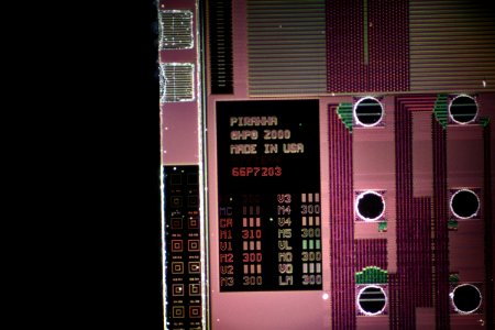 HP PA-8700 - top metal - text - darkfield - 20x