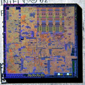 Nvidia G84 (GeForce 8600) die shot