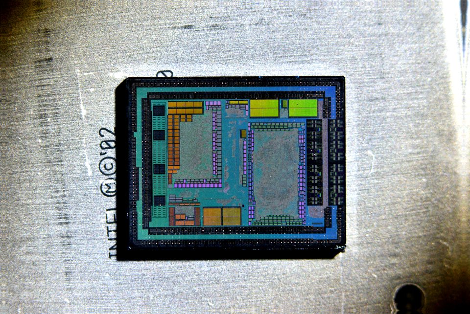 Cisco switch management IC 2 die shot