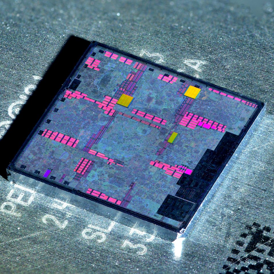 ATI RV350 die shot