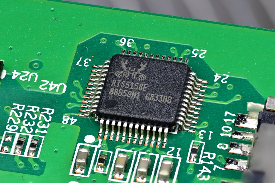 Realtek SD card controller - (Emtec Gdium Liberty 1000)