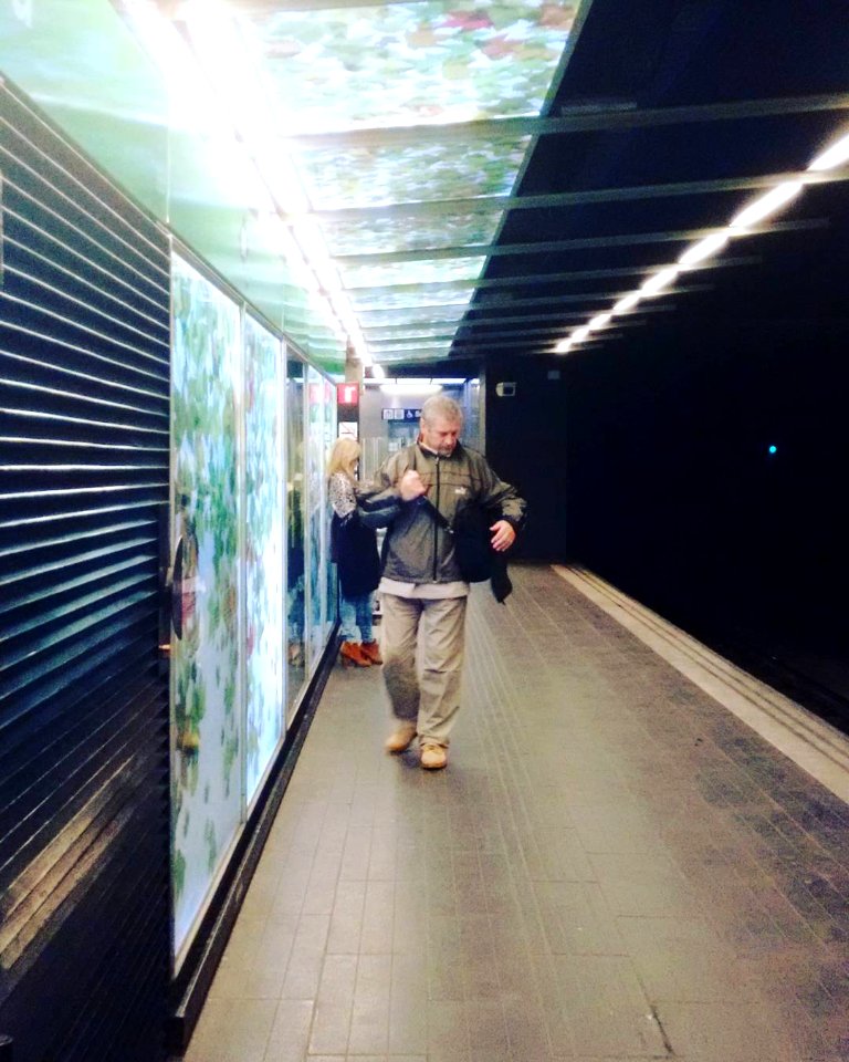 Metro en #Barcelona  #España #peopleportraits #visualsoflife  #travel